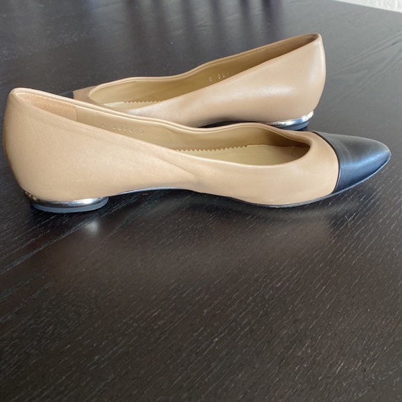 Chanel Lambskin Coco Line Pointed Toe Ballerina - Picture 2 of 6